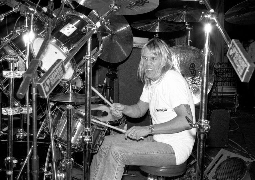 Nicko-McBrain-4.jpg