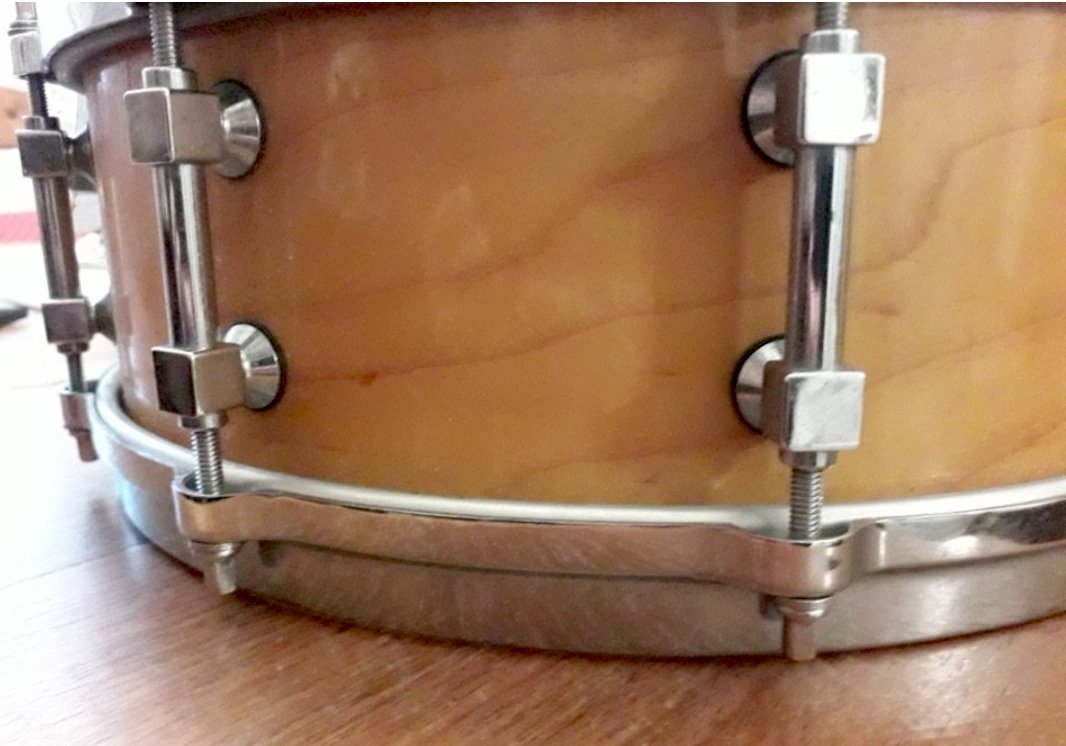 Tama-AW525-2.jpg