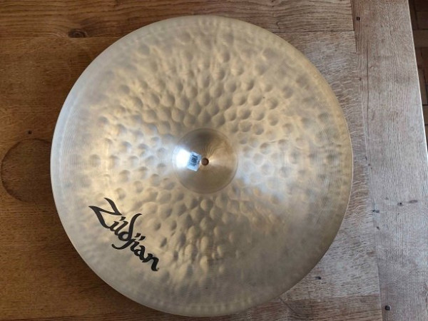 Zildjian light ride K 24 2.jpg