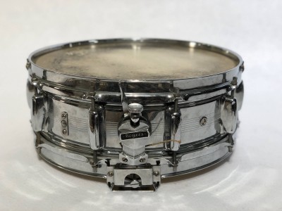 2-gene-krupa-s-dyna-sonic-snare-drum-2000x1500.jpg