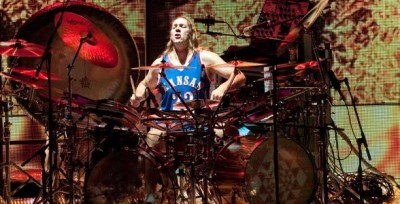 danny-carey-live-588x300.jpg