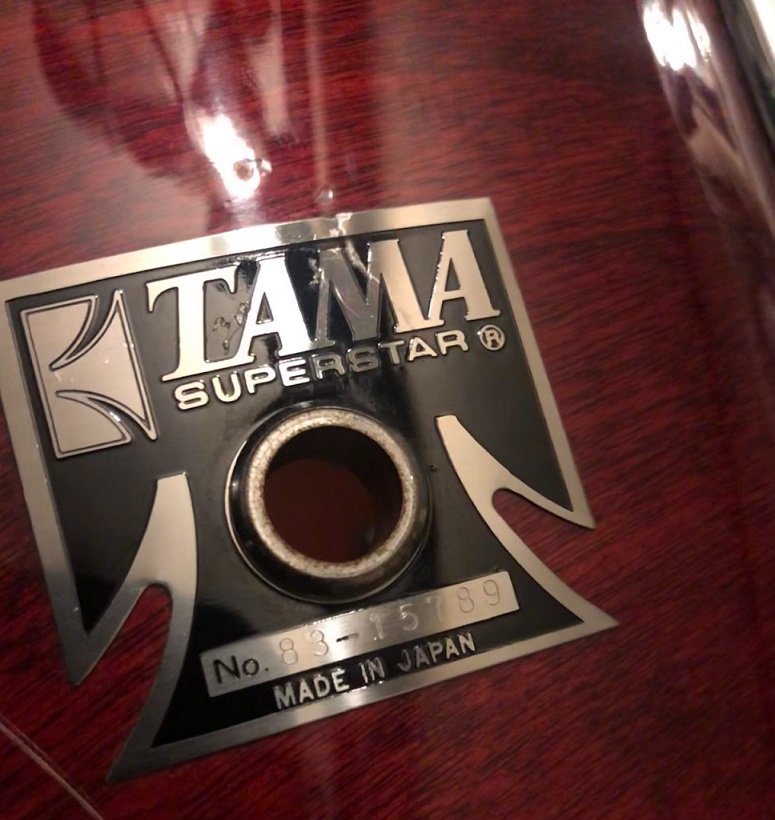 Badge Tama Superstar 1983 2.jpg