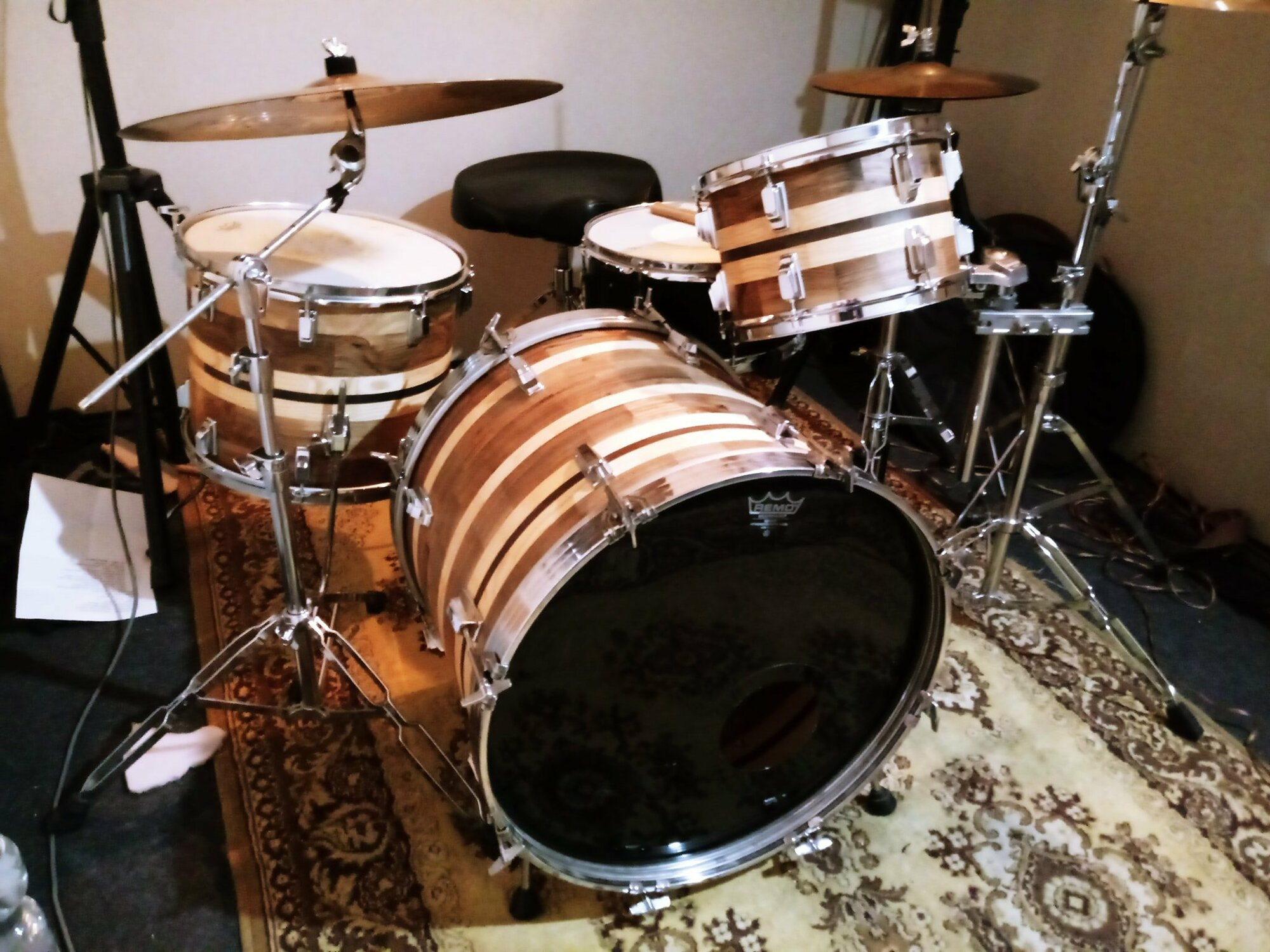 kit1.jpg